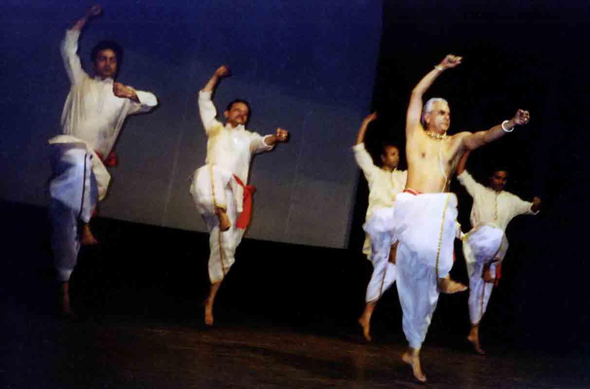 Shanti & troupe